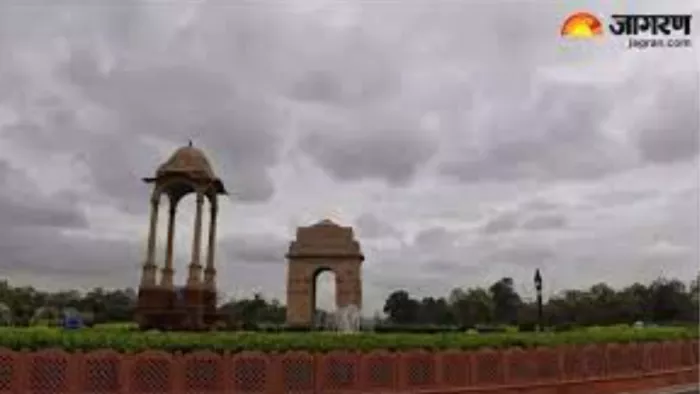 Delhi-NCR Weather: बारिश से बदला दिल्ली-NCR में मौसम का मिजाज।