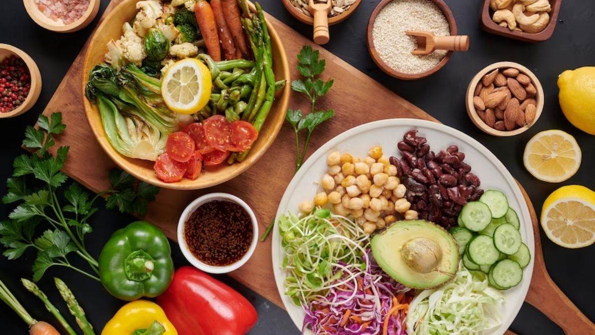 https://www.jagranimages.com/images/newimg/17102023/17_10_2023-healthy_food_items_23558311_103617692.jpg