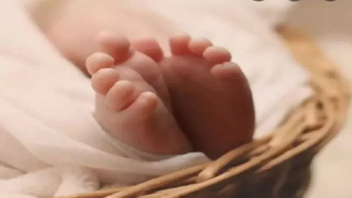 प्रेमी के साथ मिलकर अपनी ही डेढ़ साल की औलाद को बेचा