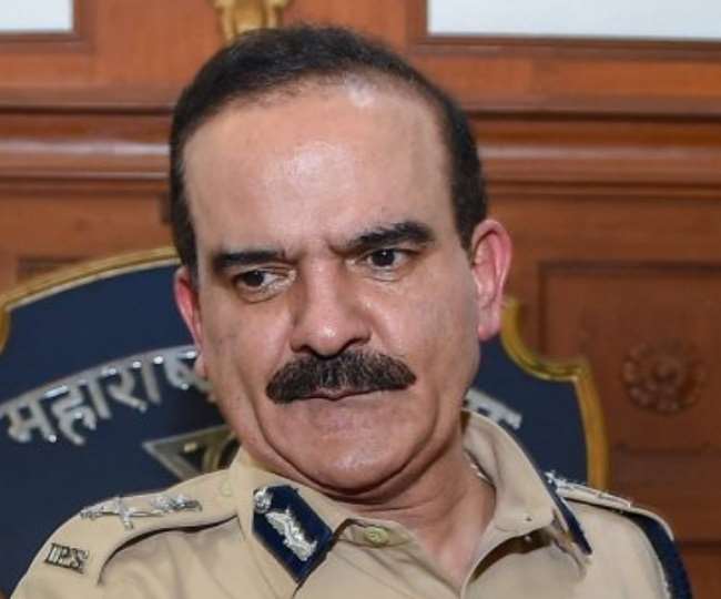 परमबीर सिंह (Param Bir Singh) को भगोड़ा घोषित करने पर मुंबई की एक अदालत ने मुहर लगा दी है।