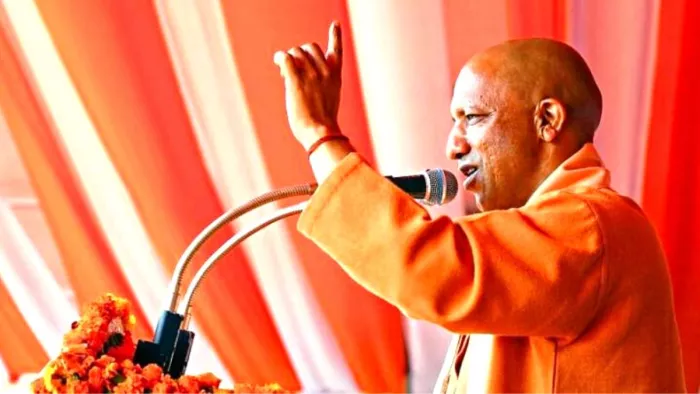 Gujarat Assembly Election 2022: गुजरात चुनाव में शुक्रवार से रैली करेंगे सीएम योगी आदित्यनाथ।