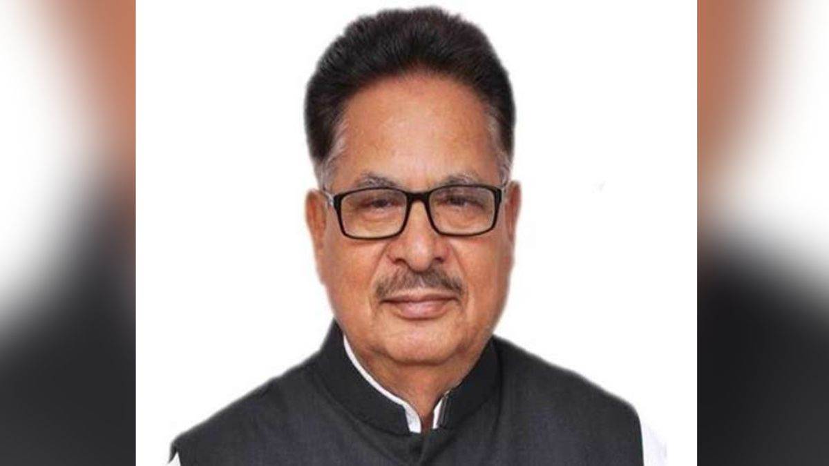 national general secretary of congress and incharge of chhattisgarh pl punia held meeting with workers