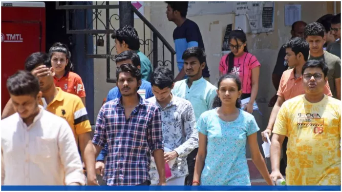 नौकरी पर लटकी तलवार! इस जिले में कई शिक्षकों की नियुक्ति पर लगी रोक, BDO ने दिए ये निर्देश