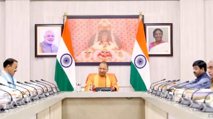 UP Cabinet Reshuffle: योगी कैबिनेट में होने जा रहा है बड़ा बदलाव!