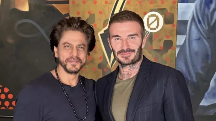 डेविड बेकहम से मिले शाह रुख खान (Photo credit- Shah Rukh Khan-David Beckham Twitter)