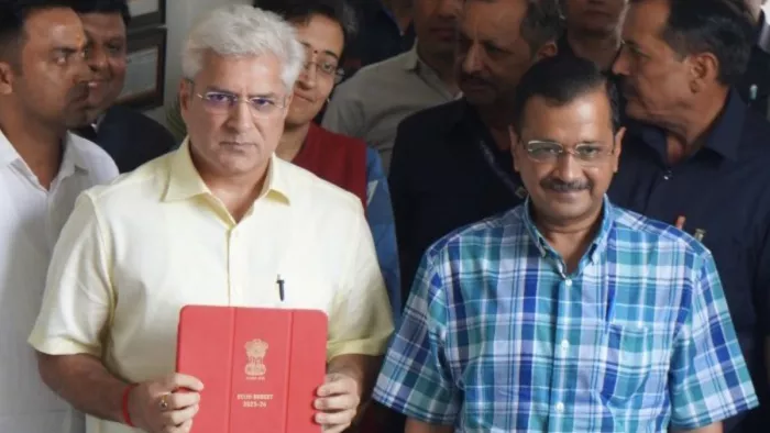 दिल्ली के परिवहन मंत्री कैलाश गहलोत ने AAP से इस्तीफा दिया। (फाइल फोटो सौ.- @kgahlot)