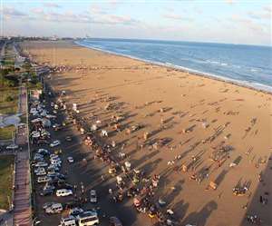 तमिलनाडु के सभी समुद्र तट और पर्यटन स्थलों को सोमवार से खोल दिया गया है।