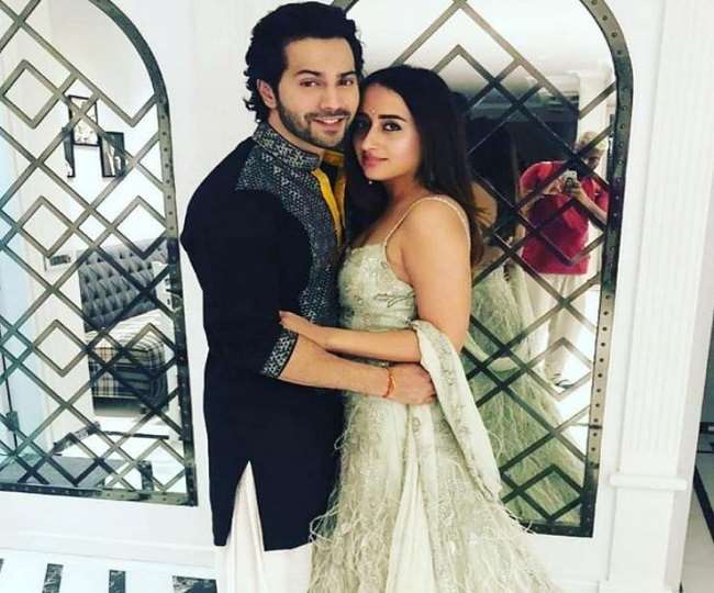 varun dhawan on affair with girlfriend natasha dalal on kareena kapoor show says he was rejected thrice