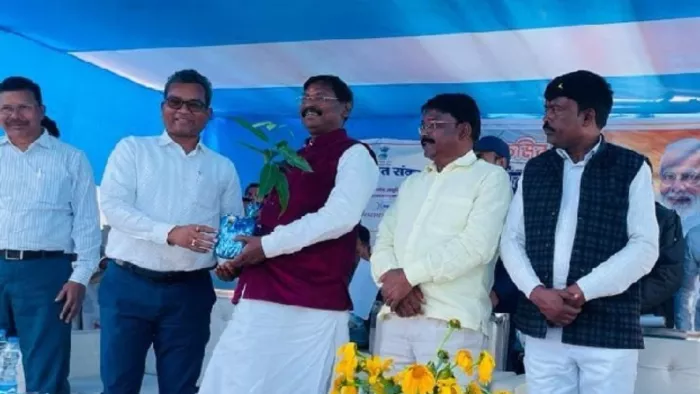 'गांव मजबूत बनेगा तो देश सशक्त होगा' खरसावां में अर्जुन मुंडा ने भरी हुंकार