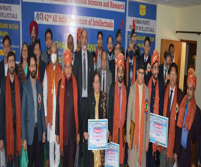 https://www.jagranimages.com/images/newimg/18012021/18_01_2021-uttarakhandratn_21283017.jpg