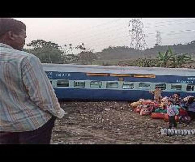 गोवा के दूधसागर के पास से गुजर रही हावड़ा ट्रेन पटरी से उतरी, यात्री और कर्मचारी सुरक्षित