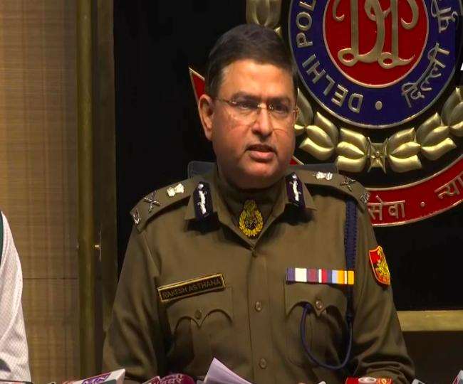 दिल्ली पुलिस कमिश्नर राकेश अस्थाना ने बताया कि 26 जनवरी को लेकर तैयारियों को अंतिम रूप दिया जा रहा है।