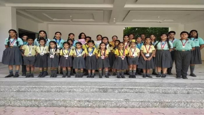 दिल्ली, मुंबई जैसे महानगरों के स्कूलों की तर्ज पर अब हिमाचल प्रदेश में भी डे बोर्डिंग स्कूल बनेंगे