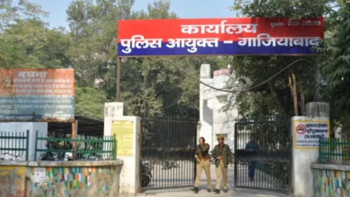 लोनी में सिलेंडर फटने से दो कामगार की मौत मामले में फैक्ट्री मालिक के खिलाफ रिपोर्ट दर्ज