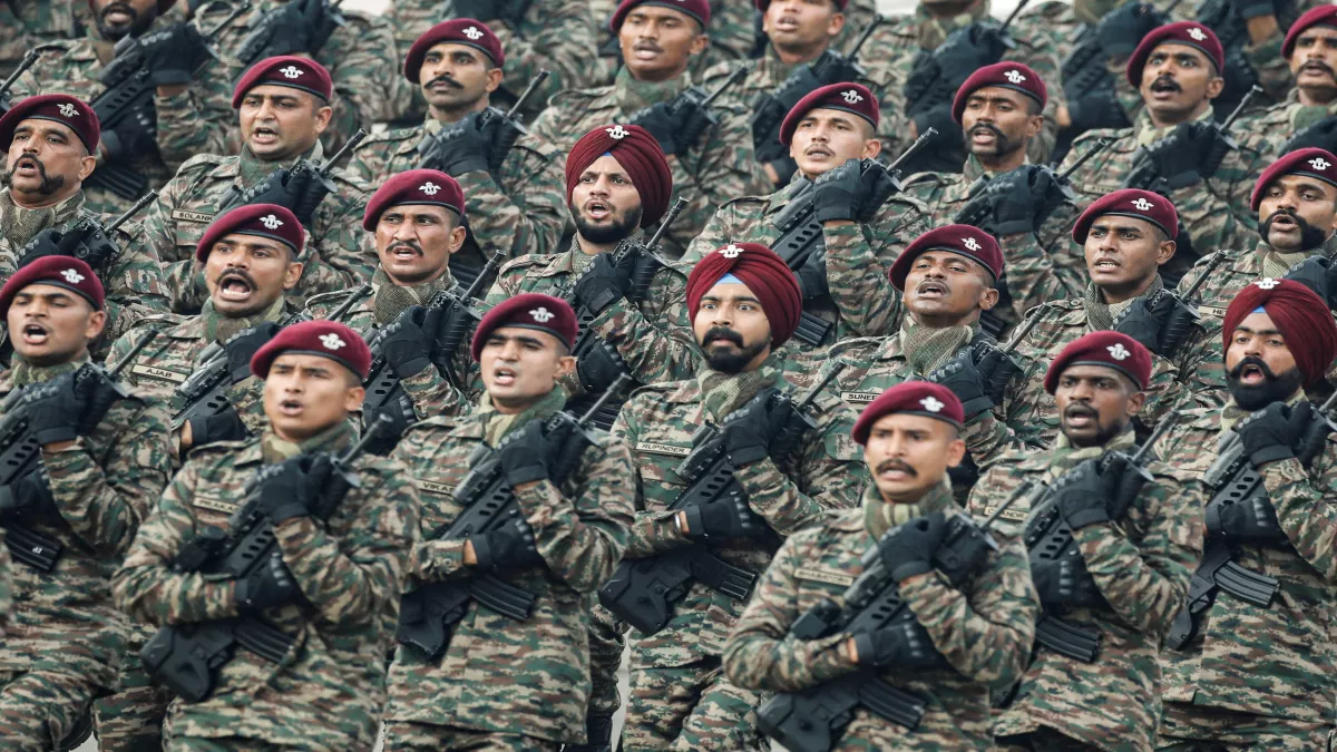 दुनिया में पहले नंबर पर अमेरिका तो चौथे पर है भारतीय सेना, जानें Indian Army के सामने कहां ठहरता है चीन और पाकिस्तान