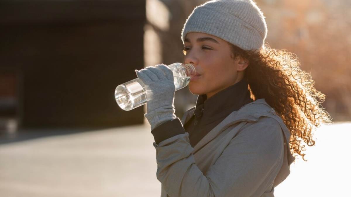 https://www.jagranimages.com/images/newimg/18012024/18_01_2024-winter_dehydration_23631679.jpg