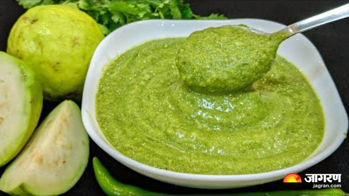 guava chutney is full of taste and health it adds flavor to boring food know the recipe