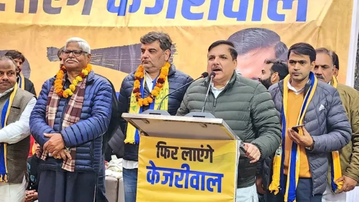 आप सांसद संजय सिंह ने नजफगढ़ में जनसभा को किया संबोधित।