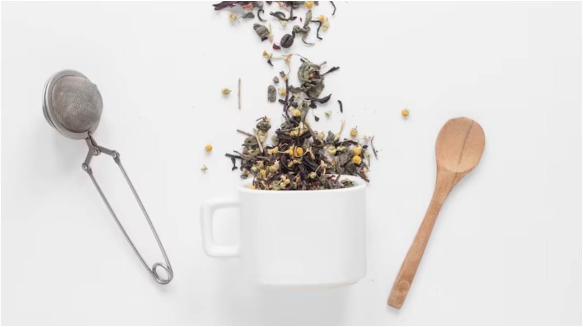Kitchen Tips गंदी चाय की छलनी को साफ करने के यह हैं आसान ट्रिक्स, नहीं