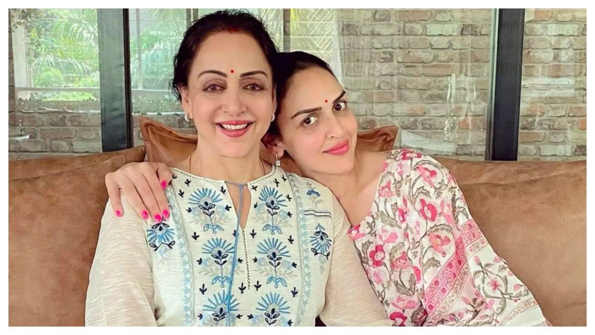 https://www.jagranimages.com/images/newimg/18022024/18_02_2024-hema_malini_and_esha_deol_1_23655514.jpg