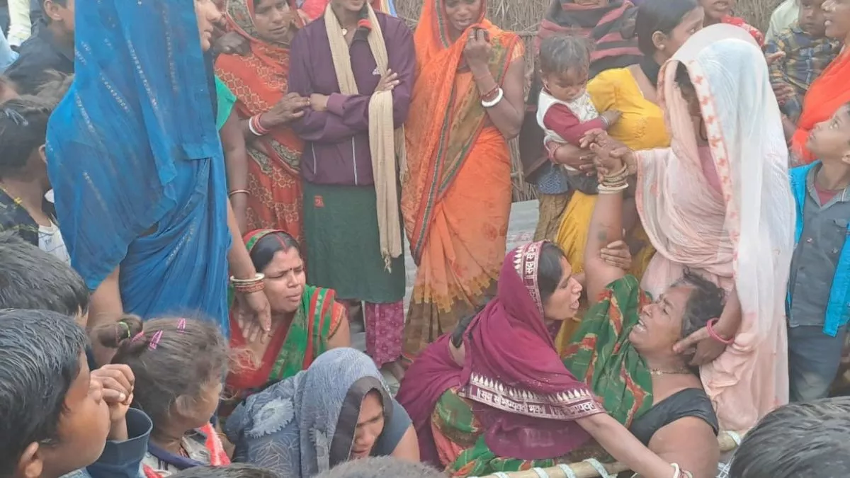 Vaishali News: पातेपुर में हाईटेंशन लाइन की चपेट में आने से कामगार की मौत, परिवार में पसरा मातम