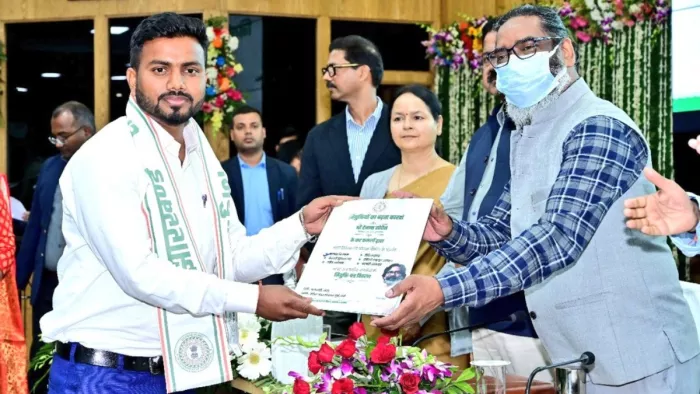 सीएम हेमंत ने 289 अभ्यर्थियों को सौंपे नियुक्ति पत्र (फोटो- एक्स)