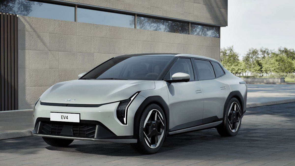 https://www.jagranimages.com/images/newimg/18022025/18_02_2025-kia_ev4_car_01312_23885905.jpg