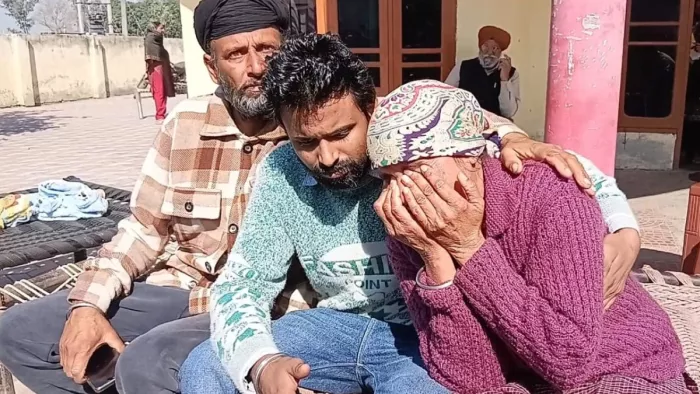 डिपोर्ट होकर लौटा गुरविंदर सिंह पुत्र हरभजन सिंह, परिवार में पसरा मातम।