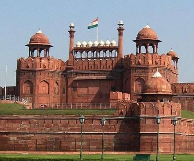 कौओं में बर्ड फ्लू की पुष्टि हो जाने पर लाल किला 19 जनवरी से बंद है।