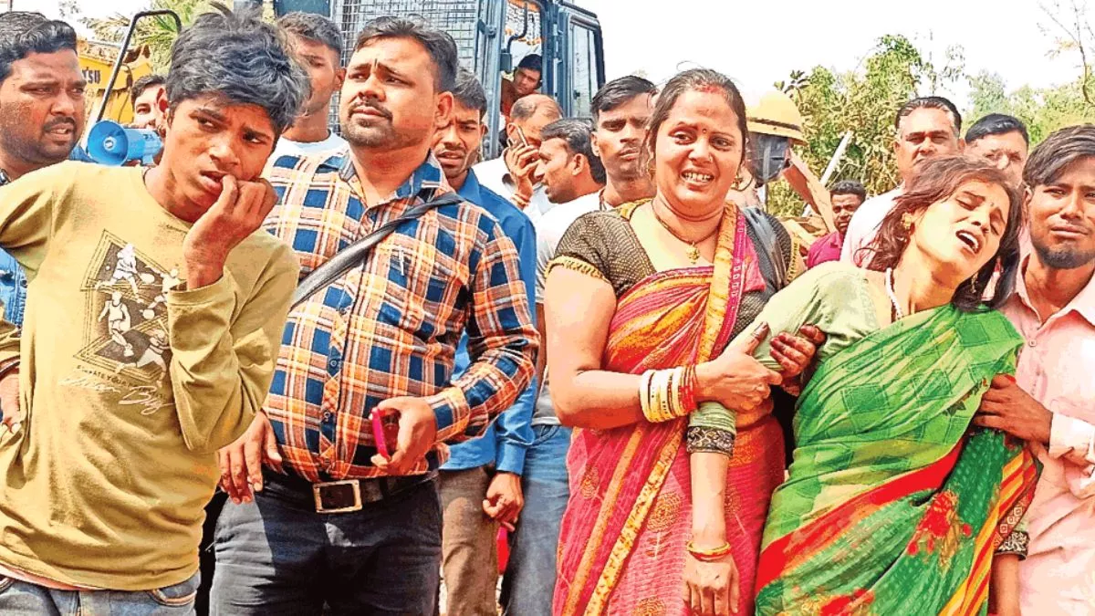Chandausi Cold Storage: आंख खुलने से पहले ही उठा पिता का साया।