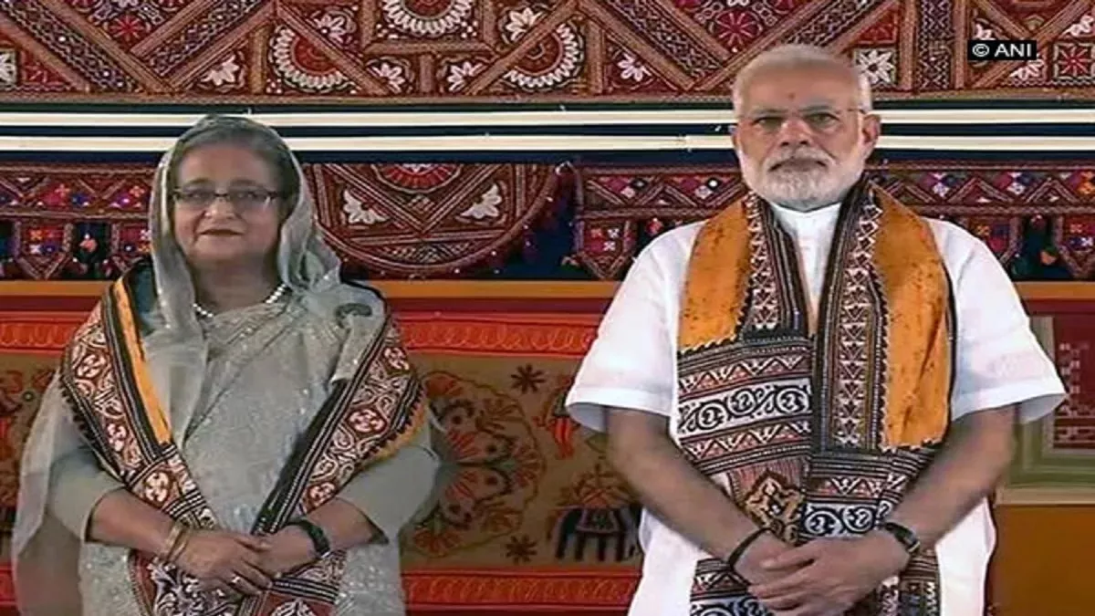 बांग्लादेश की प्रधानमंत्री शेख हसीना और भारत के प्रधानमंत्री नरेन्द्र मोदी की फाइल फोटो।