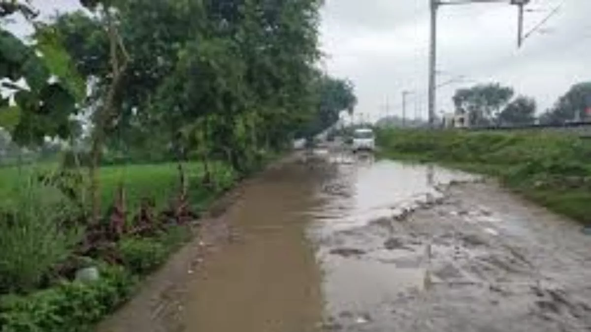 Sonbhadra News: सोनभद्र में बरसाती नाले के बहाव में छह मजदूर बहे