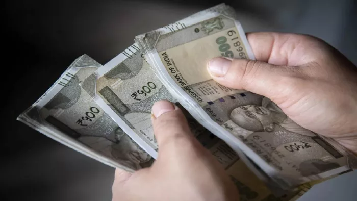 अतिथि शिक्षकों को सेवा विस्तार तो मिला मगर मानदेय नहीं, नीतीश सरकार ने नहीं दिया फंड