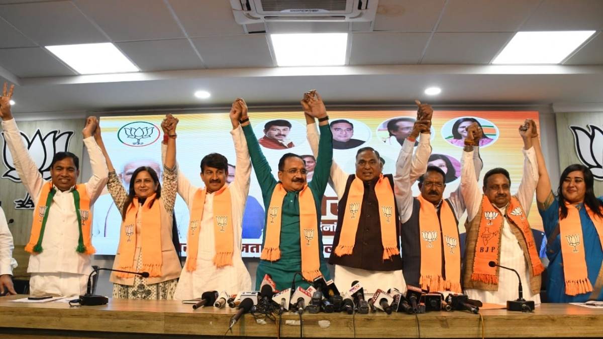 ncr all seven bjp candidates gathered on one stage in delhi enumerated their promise for five years