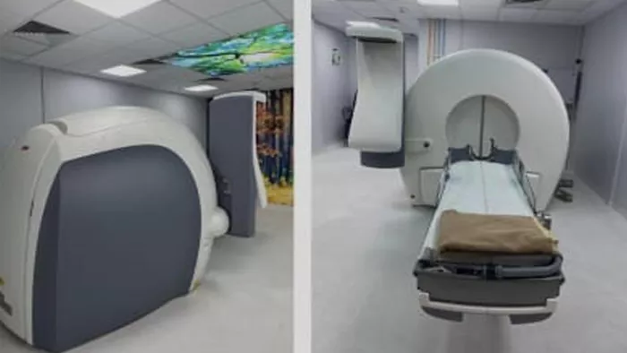 एम्स में लगी गामा नाइफ रेडियो सर्जरी की मशीन। सौजन्य-एम्स