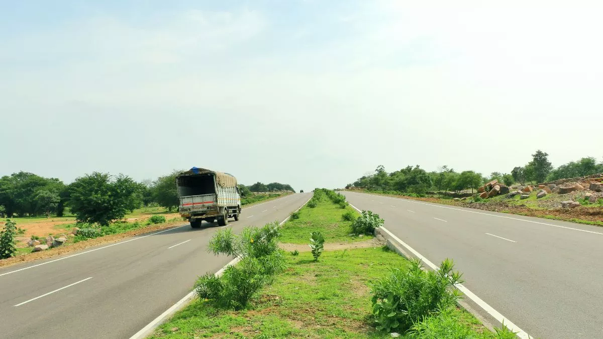 Jharkhand News: झारखंड के इस जिले में बनेंगी तीन सड़कें, करोड़ों की लागत से होगा निर्माण; काम शुरू