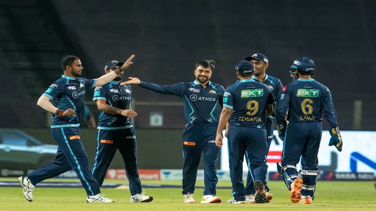 https://www.jagranimages.com/images/newimg/18032024/18_03_2024-rashid_khan_wickets_23677485.jpg