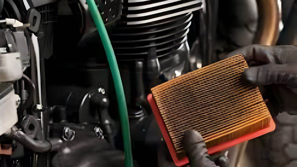 https://www.jagranimages.com/images/newimg/18032025/18_03_2025-bike_air_filter_23901385.jpg