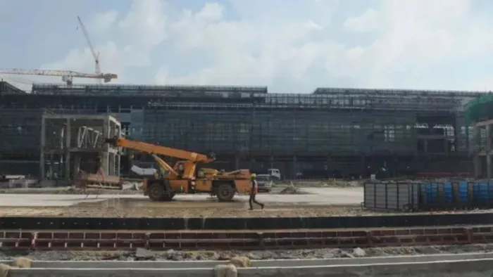 Noida International Airport के निर्माण में धीमी रफ्तार पर कार्यदायी एजेंसियों को जिम्मेदार माना गया है। फाइल फोटो
