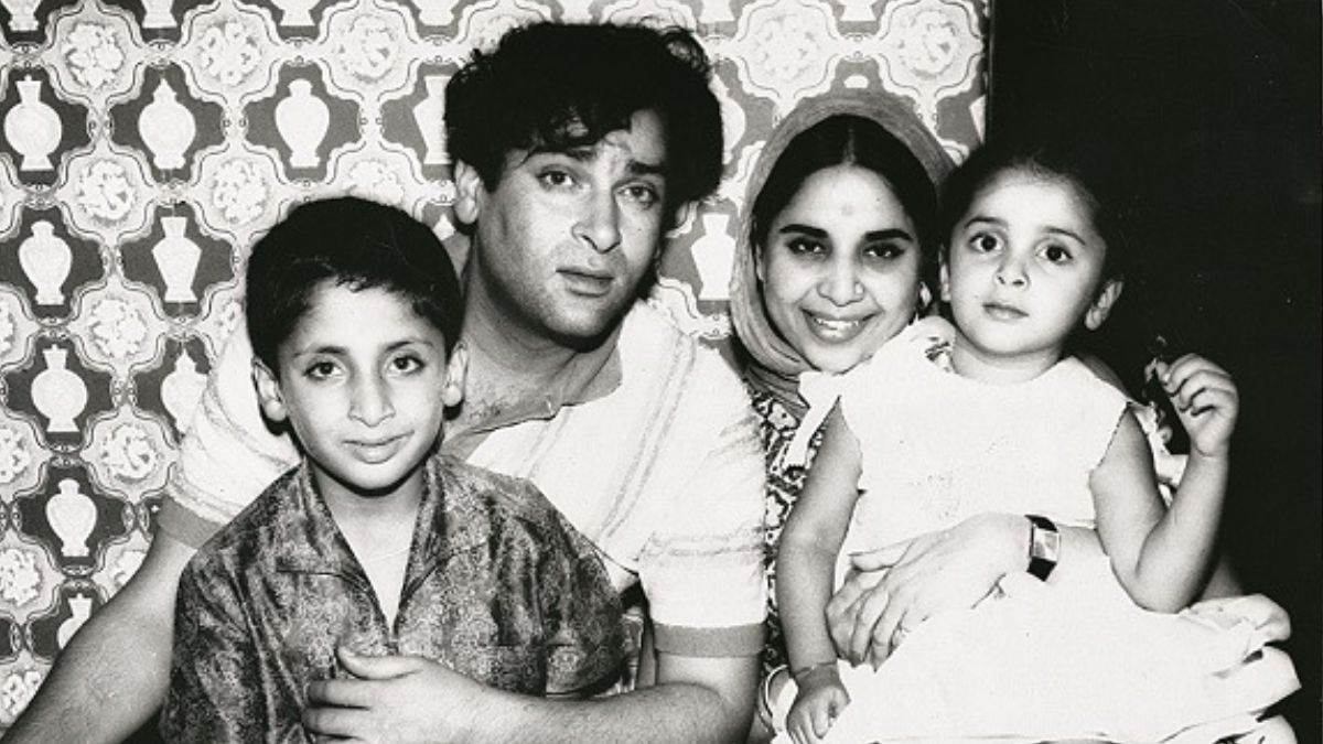 https://www.jagranimages.com/images/newimg/18032025/18_03_2025-shammi_kapoor_son_1_23901791.jpg