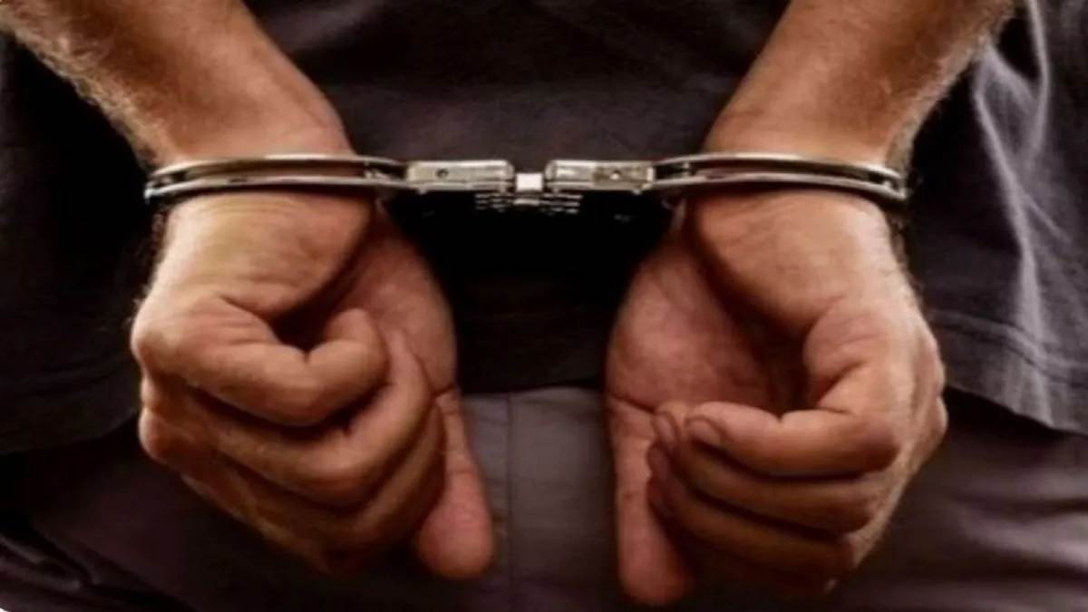https://www.jagranimages.com/images/newimg/18042023/18_04_2023-arrest_1_23388621.jpg