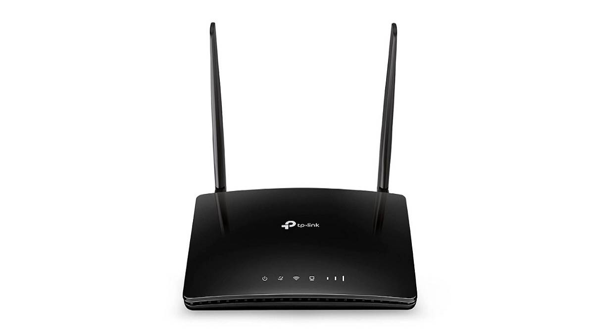 D-Link And TP Link Router: तूफानी स्पीड में चलेगा इंटरनेट, हैवी फाइल्स फटाफट हो जाएगी डाउनलोड, आजमा कर देख लें