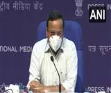 देश में कोरोना के मामलों की जानकारी देते हुए केंद्रीय स्वास्थ्य सचिव लव अग्रवाल