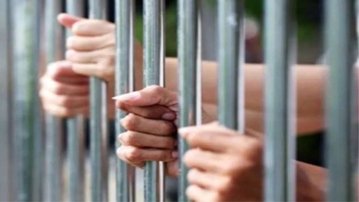नाबालिग लड़की से दुष्कर्म के दो अभियुक्तों को 20 साल बाद मिली दस-दस वर्ष कैद की सजा