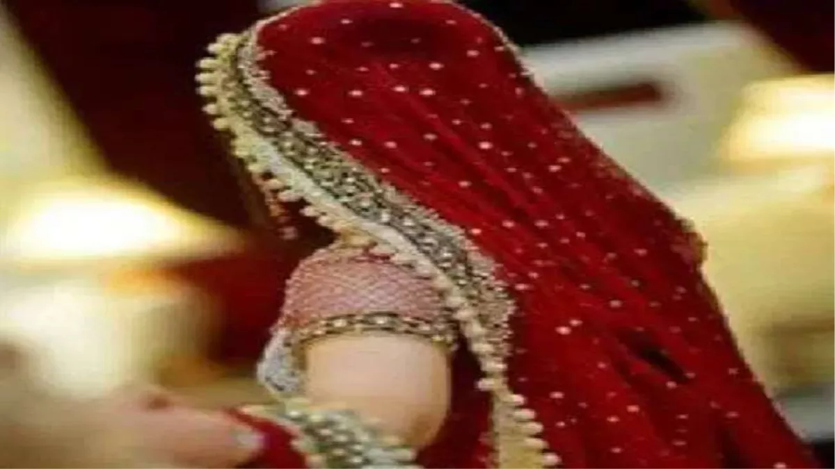 Gorakhpur News: शादी में डांस करने को लेकर मारपीट में पांच लोग घायल, स्टेज पर बेहोश हुई दुल्हन
