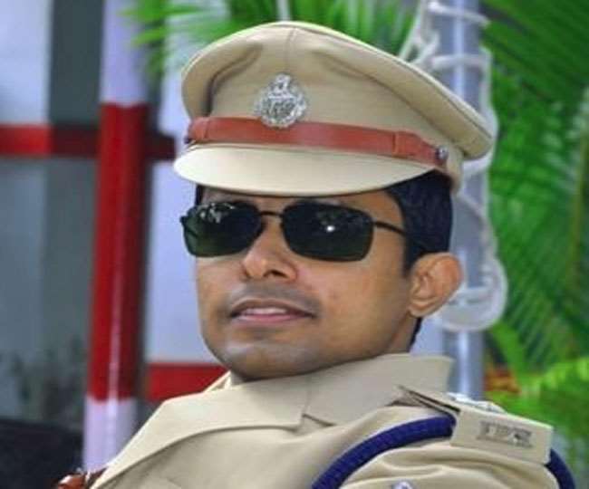 https://www.jagranimages.com/images/newimg/18052022/18_05_2022-ips_vinay_tiwary_22722837.jpg