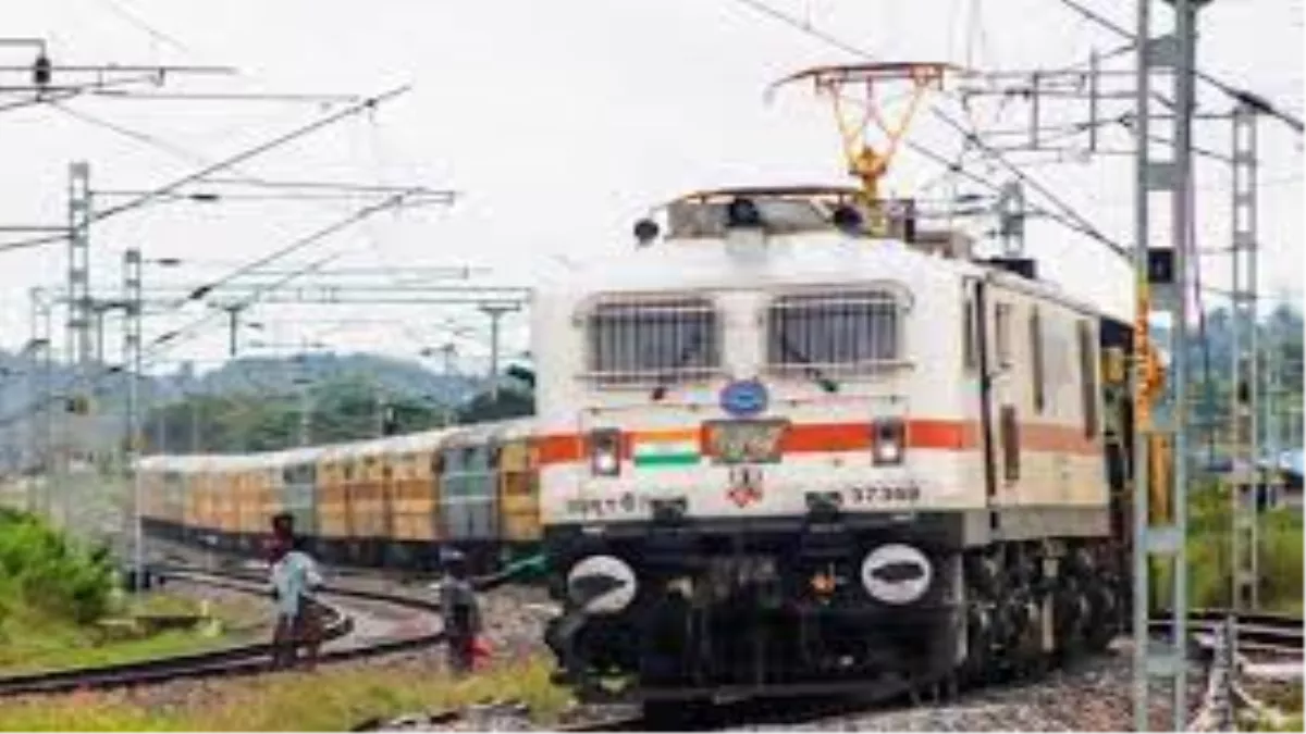 Indian Railways: इसबार जून से ही बदल जाएगा ट्रेनों का समय...रेलवे ने जारी कर दिया टाइम टेबल