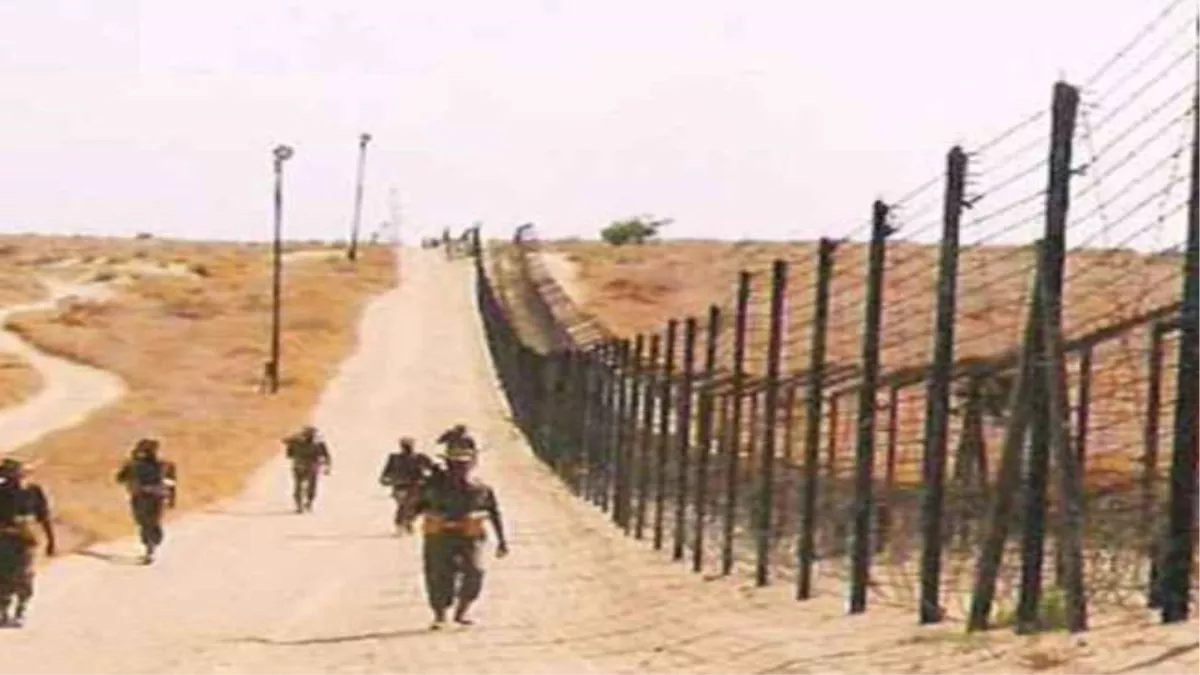 Rajasthan: भारत-पाकिस्तान अंतरराष्ट्रीय सीमा के निकट बीएसएफ ने पाकिस्तानी नागरिक को पकड़ा