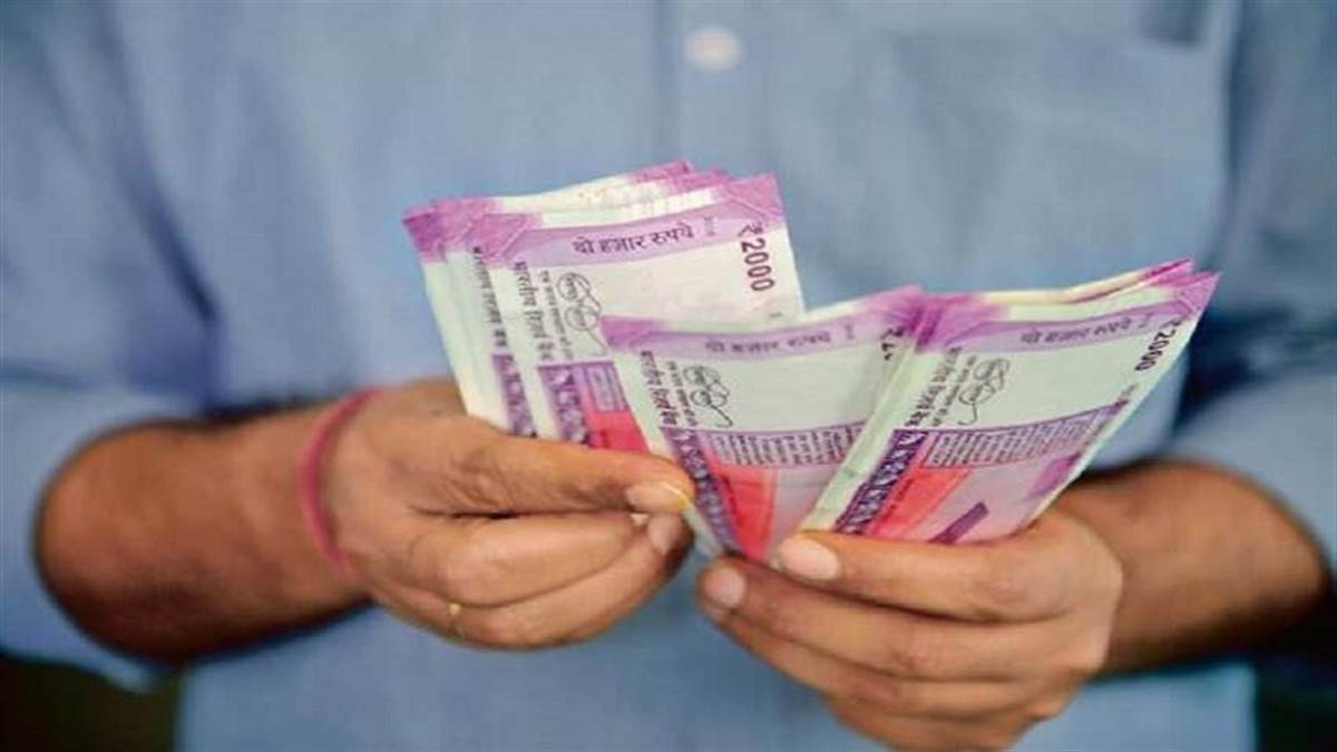 रेलवे में महंगाई भत्ते में 1 जुलाई 2021 और 1 जनवरी 2022 से बढ़ोतरी की गई है। (Pti)
