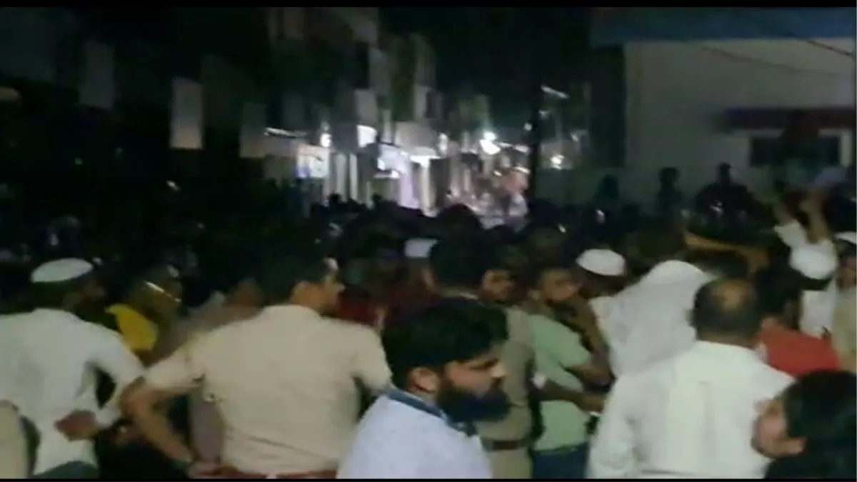 Gyanvapi Masjid: माजरा में दो समुदाय में विवाद, भाजपा नेता शिवलिंग पर टिप्‍पणी के बाद बर्खास्‍त, देखिए वीडियो